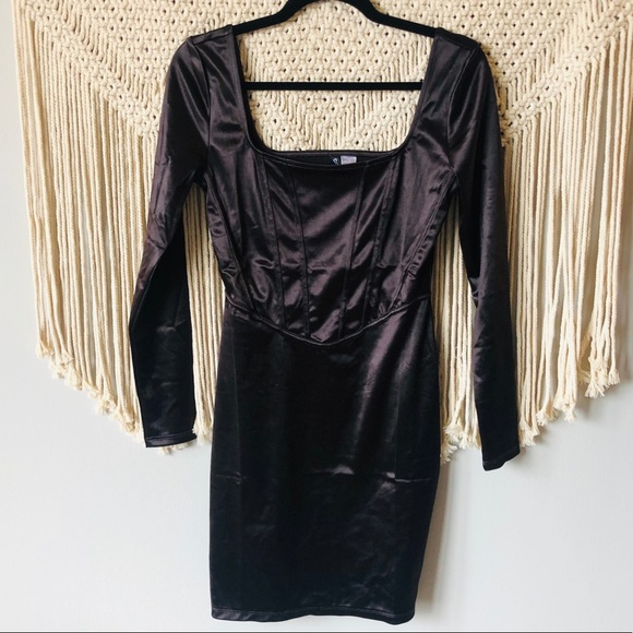H&M Dresses & Skirts - NWT H&M Corset Style Dress